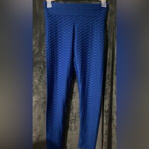 2 gym leggings different shades of blue size XL